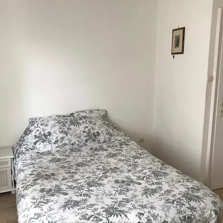 Entier 30 M2, Tramway Saint-florent, Parking Prive Gratuit * Strasbourg